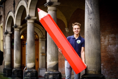 ‘This photo was taken for the #Elkestemtelt (Every Vote Counts) campaign, in which I called on young people in particular to sign up to be polling station volunteers.’