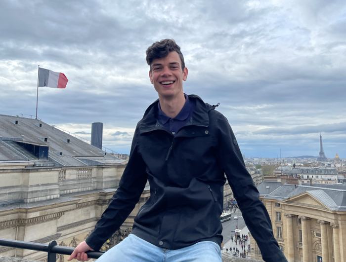 Benieuwd hoe het is om in het buitenland te studeren? Evert-Jan vertelt over zijn ervaringen in Parijs.