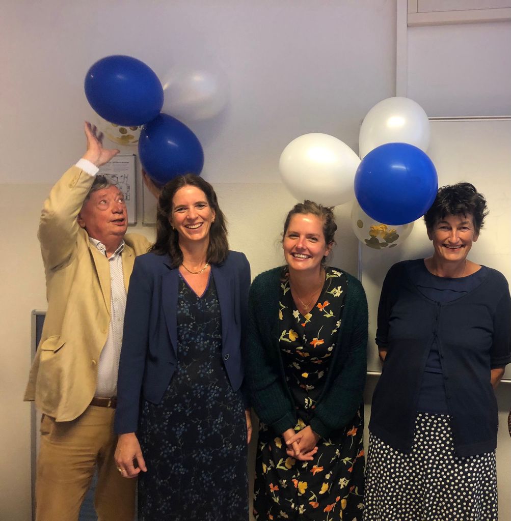 Flash interview with alumna Kartica van der Zon Leiden University Flash interview with alumna Kartica van der Zon Leiden University