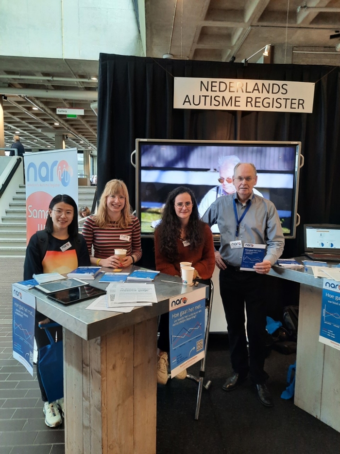 het NAR-team met Vincent van Loenen rechts